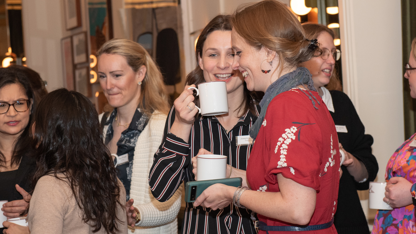 Oakleycapital IWD 055
